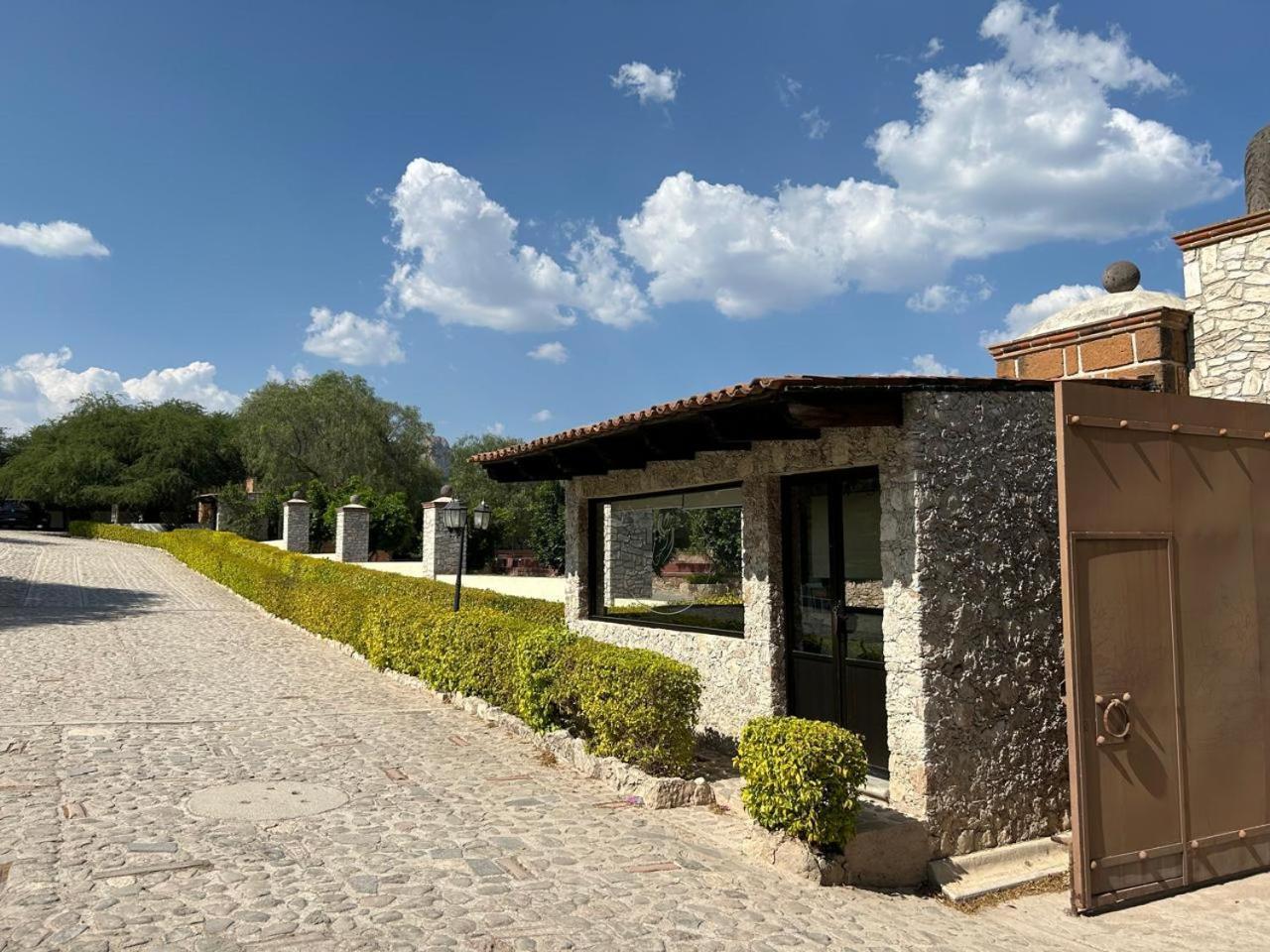 Cabanas, Suites Y Habitaciones Rancho San Jorge Bernal Ngoại thất bức ảnh