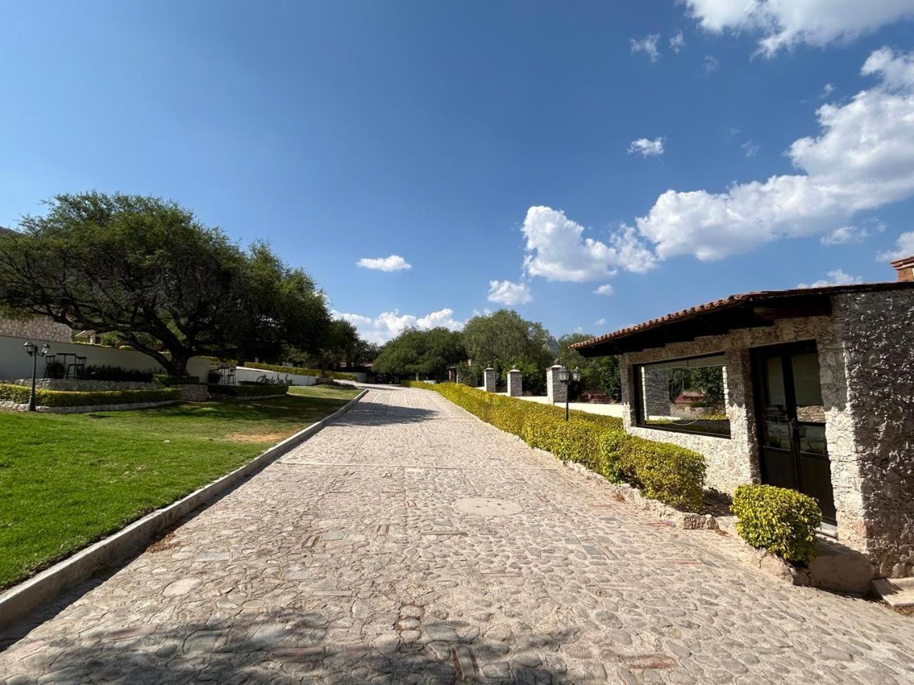 Cabanas, Suites Y Habitaciones Rancho San Jorge Bernal Ngoại thất bức ảnh
