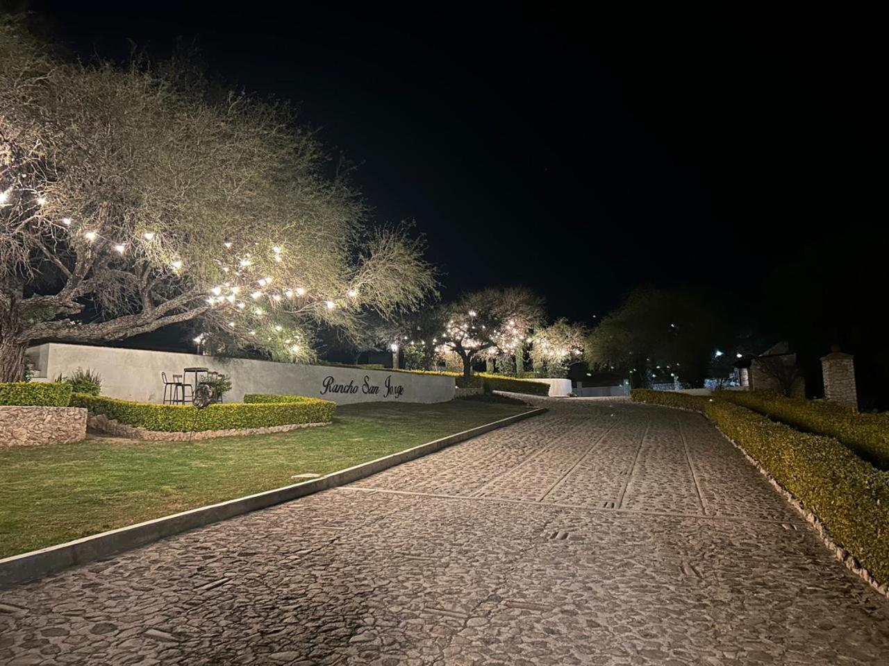 Cabanas, Suites Y Habitaciones Rancho San Jorge Bernal Ngoại thất bức ảnh